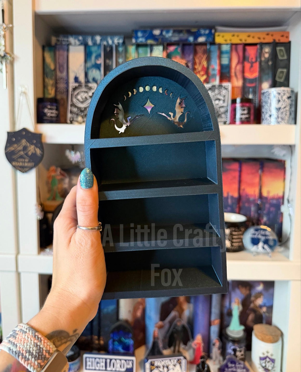 Arched Mini Bookshelf with Cutout Designs