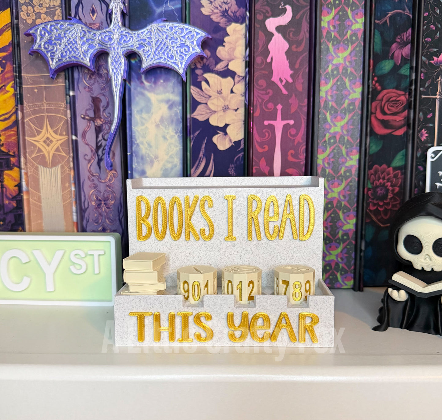 Book Counter with Display Ledge | Reading Tracker with 10-Sided Dice