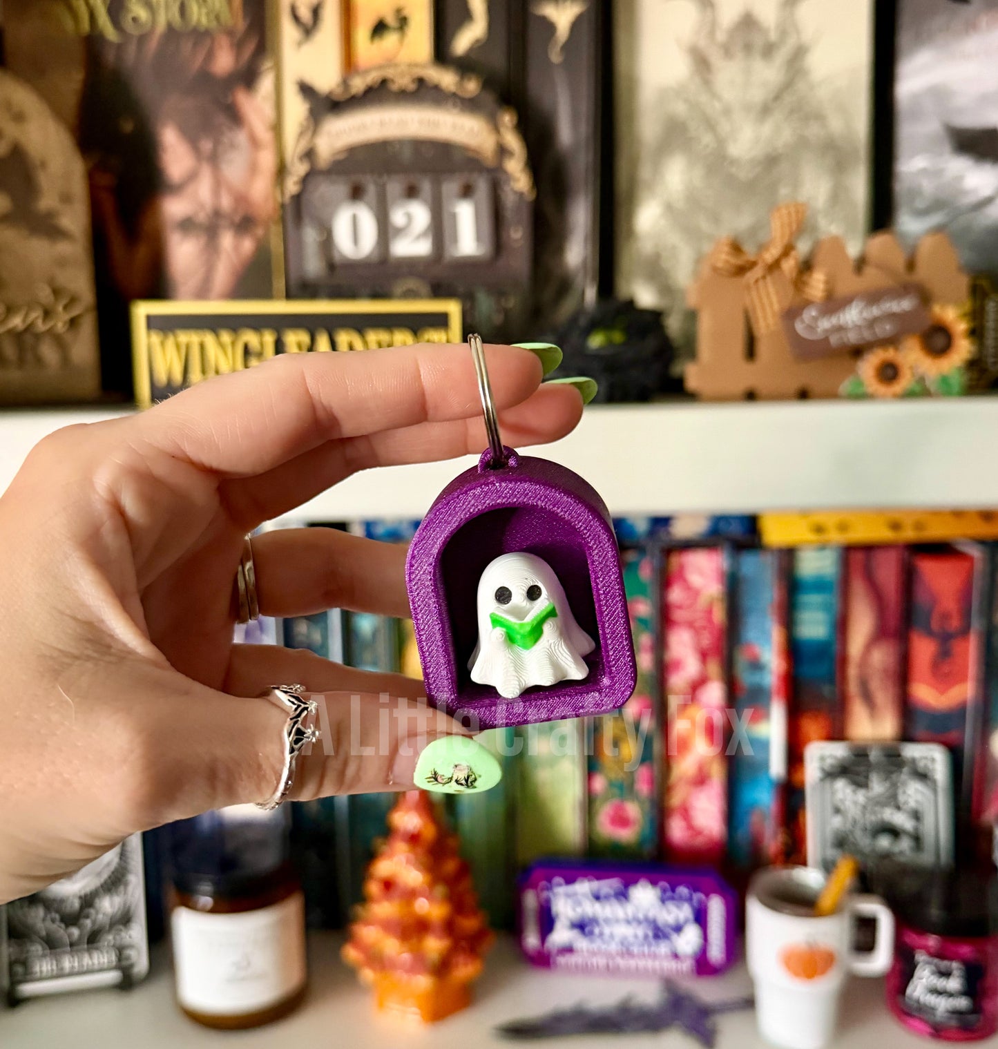 Reading Ghost 3D Printed Fidget Clicker Keychain